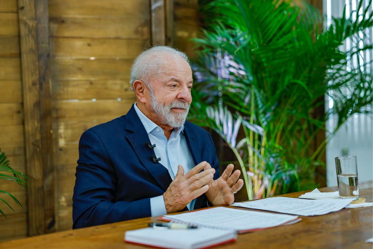 Lula procura partidos do centrão e quer vice do MDB para isolar Flávio Bolsonaro