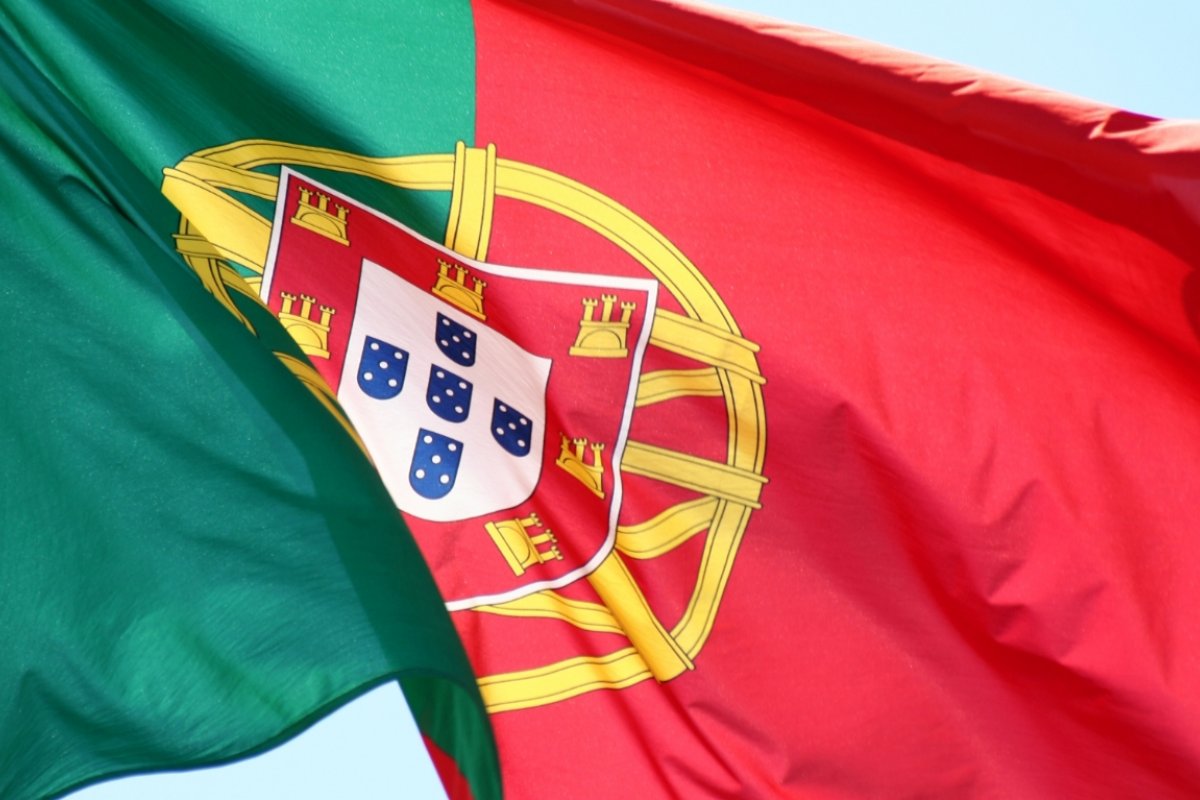 Candidatos votam em segundo turno das eleições presidenciais de Portugal; pesquisa aponta vitória de José Seguro