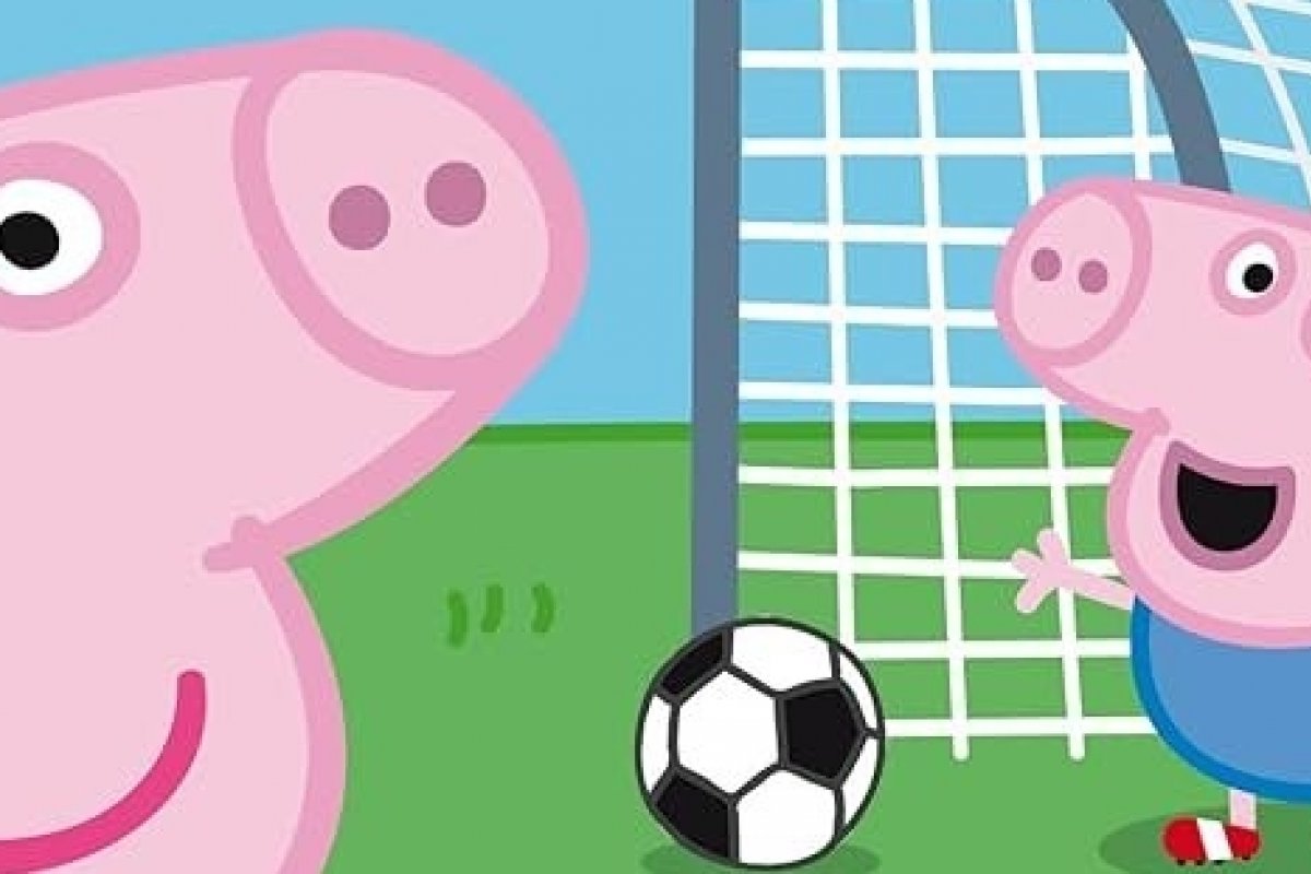 Novos episódios de Peppa Pig vão mostrar o irmão mais novo da protagonista tendo um diagnóstico de perda auditiva moderada! 