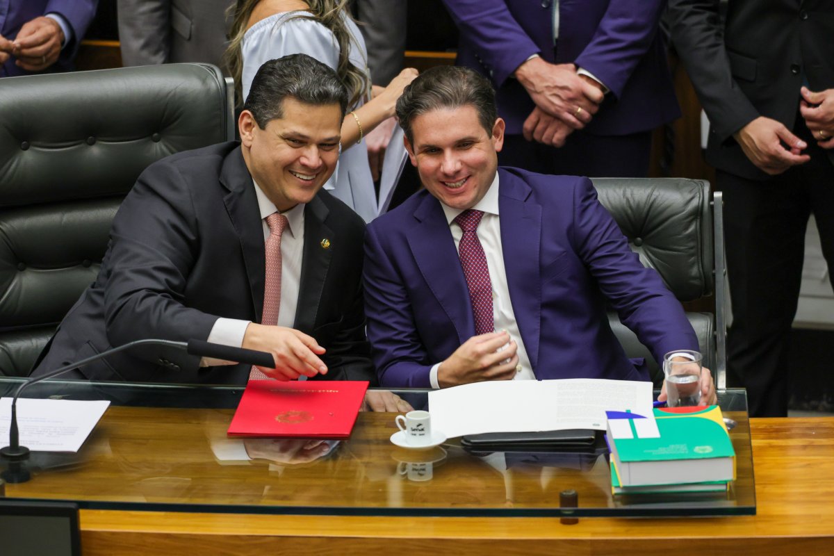 Gasto da Câmara com viagens aumenta 78% no primeiro ano de Motta