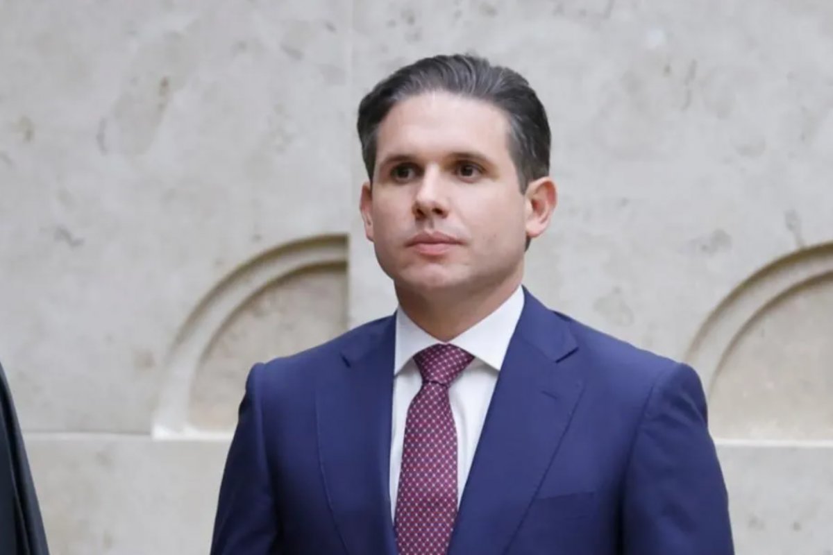 Governo articula reunião com Hugo Motta para acelerar proposta de fim da escala 6x1