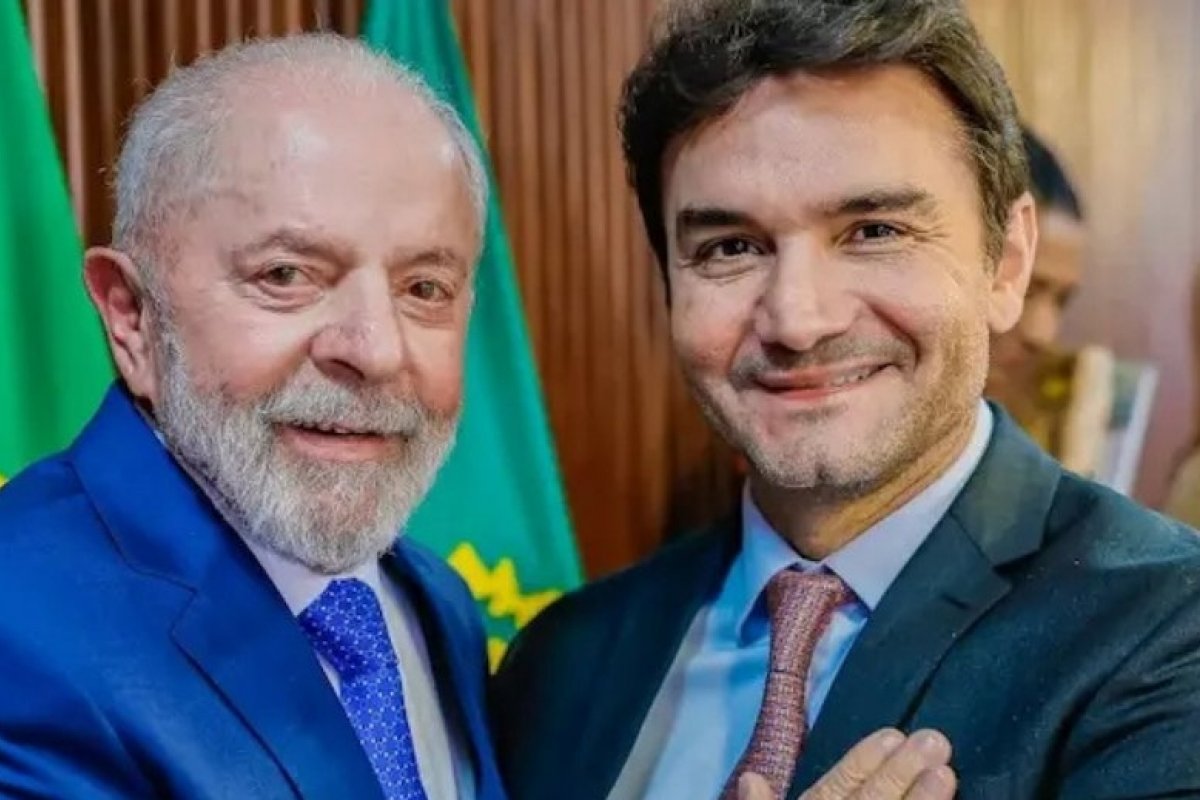 Expulso do União Brasil, ex-ministro de Lula dizque maioria do partido deve apoiar a reeleição do presidente
