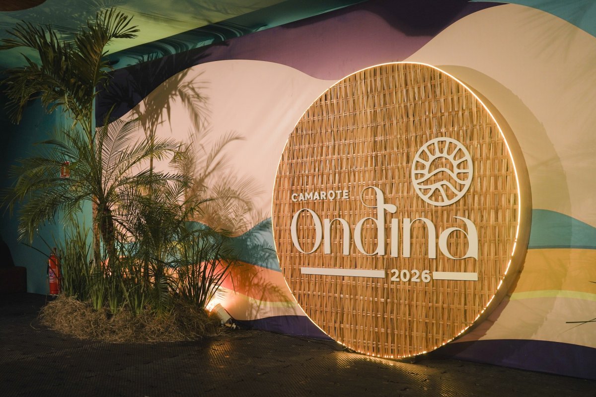 Camarote Ondina abre primeiro dia com programação animada. Veja quem passou por la;