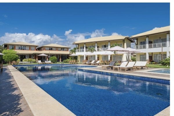 [Litoral Norte da Bahia se destaca como refúgio de bem-estar para o Carnaval! ]