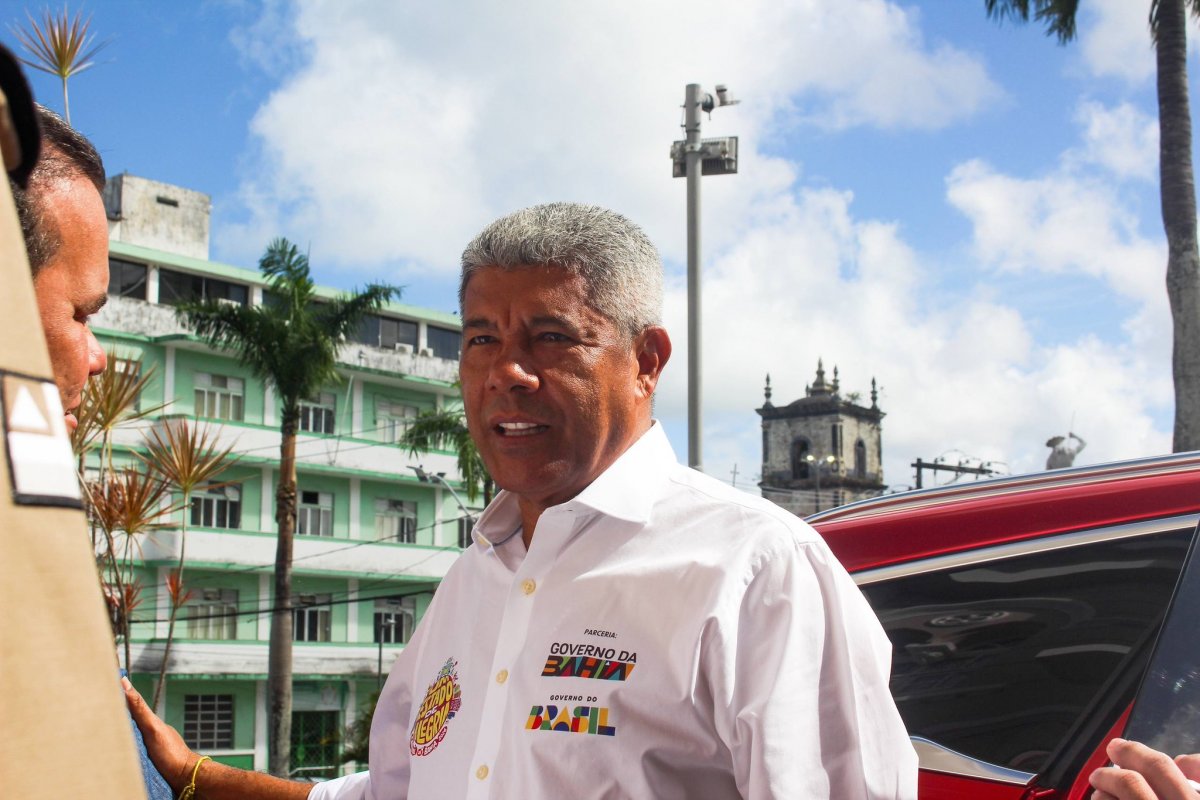 Jerônimo reitera interesse em atrair Zé Ronaldo e Zé Cocá para base