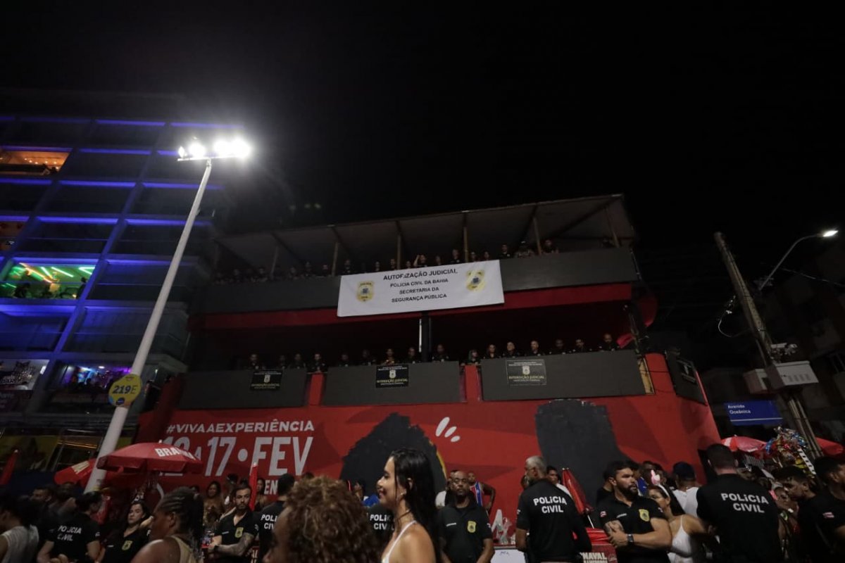 Camarote de rifeiro preso por lavagem de dinheiro é utilizado pela Polícia Civil durante Carnaval de Salvador; entenda