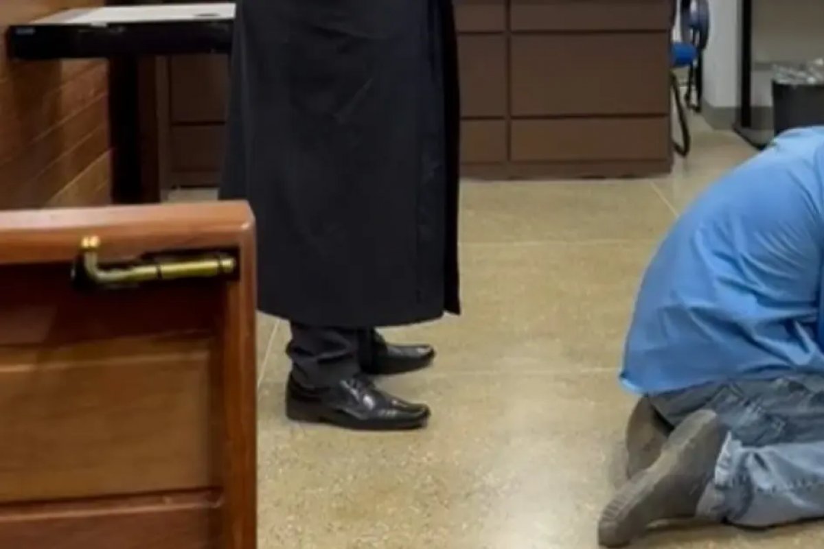 Vídeo: idoso é absolvido após confessar ter chicoteado genro para proteger filha de violência doméstica