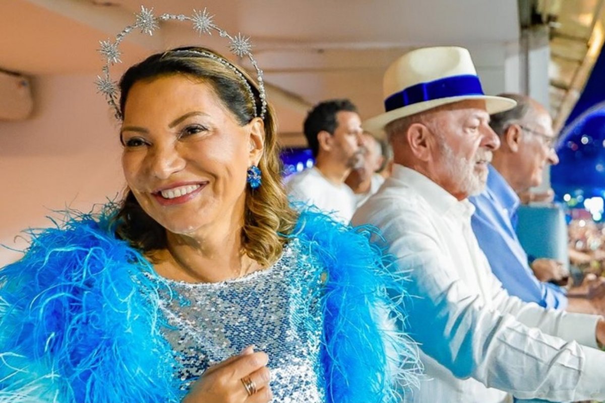 Janja afirma ter desistido de desfilar na Sapucaí para evitar 'perseguição' a Lula e à escola de samba