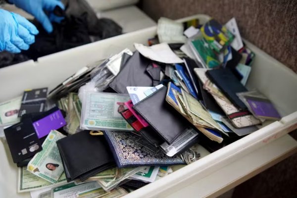 [Saiba como recuperar documentos perdidos no carnaval de Salvador]