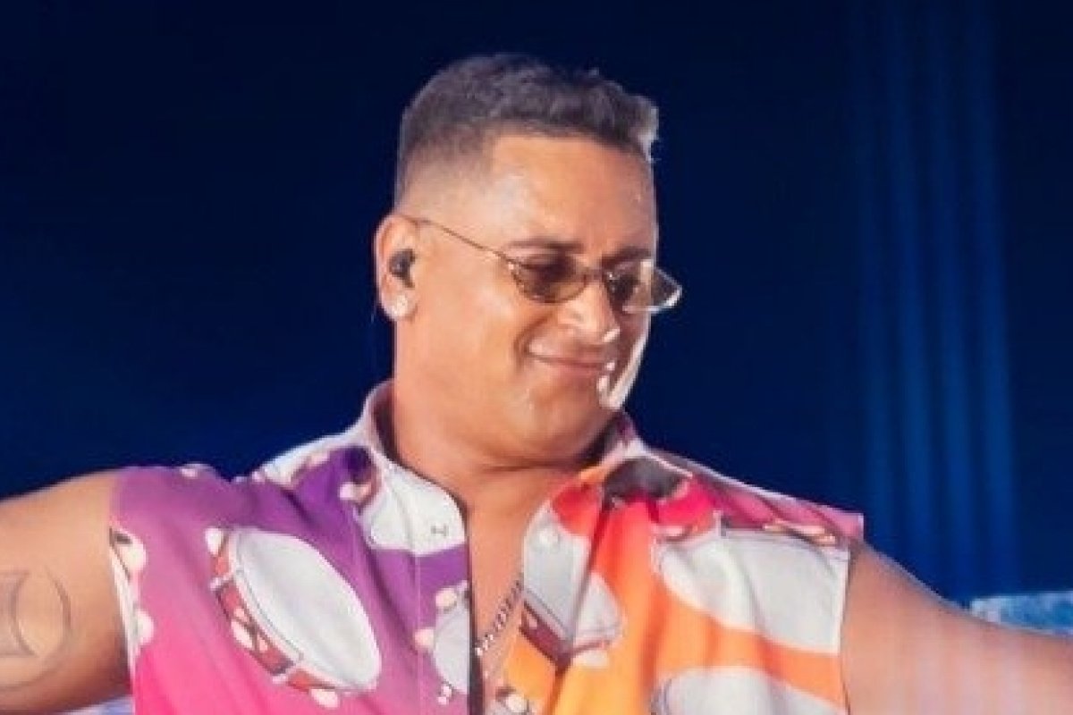 Xanddy Harmonia encerra maratona de Carnaval com show em Porto Seguro nesta Quarta de Cinzas!