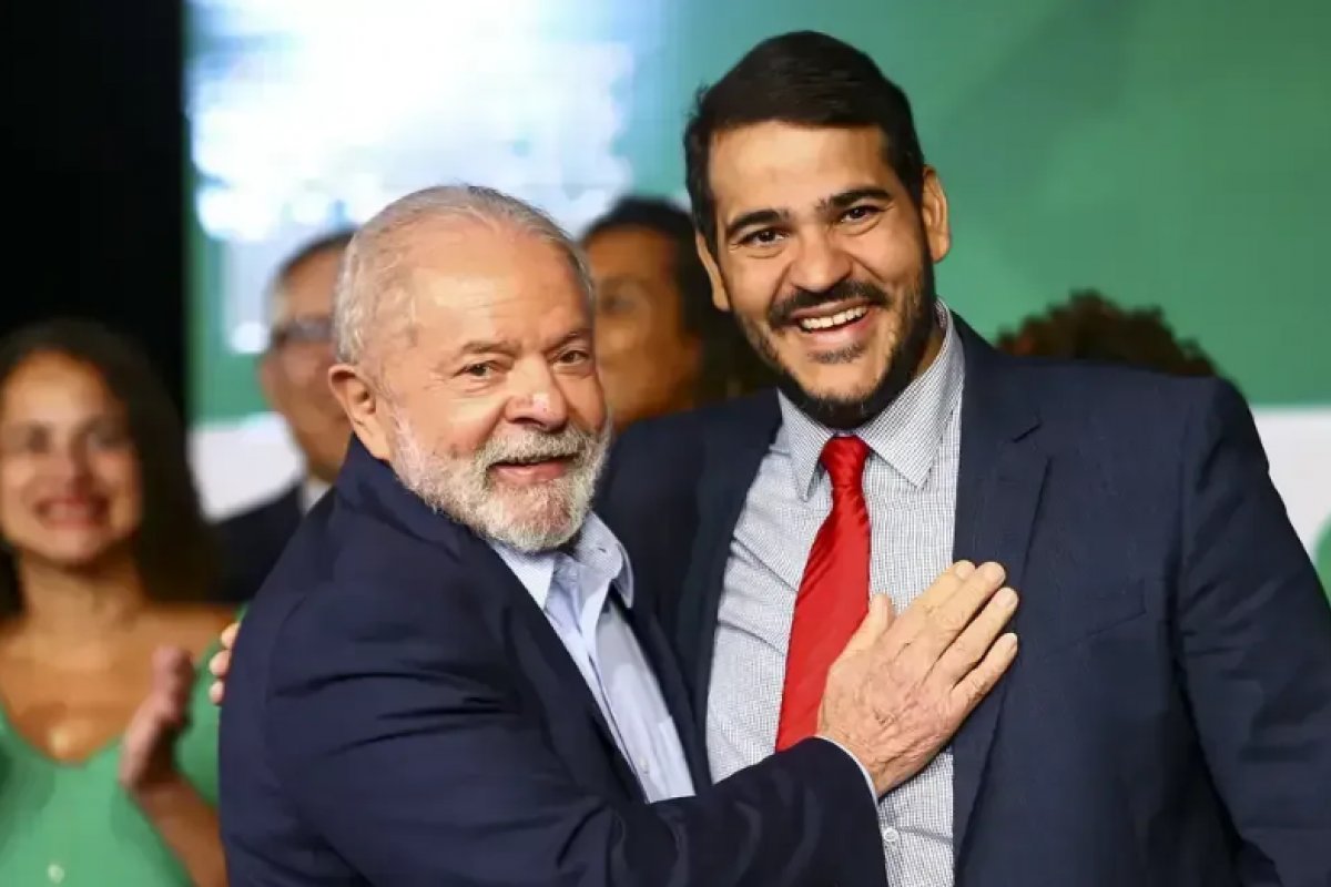Lula busca acordo com Alcolumbre antes de oficializar indicação de Messias ao STF