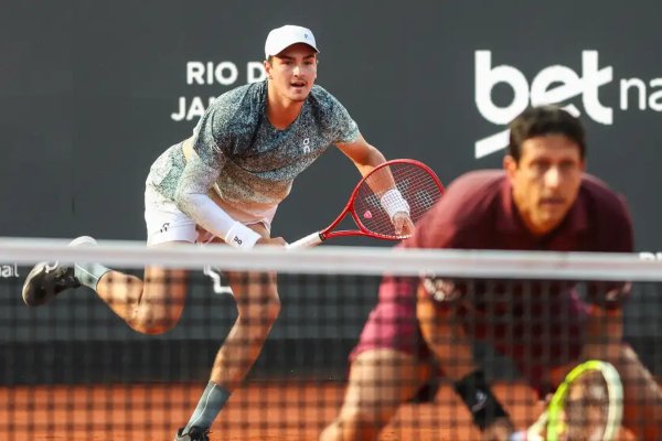 [João Fonseca e Marcelo Melo avançam para semifinal do Rio Open ]