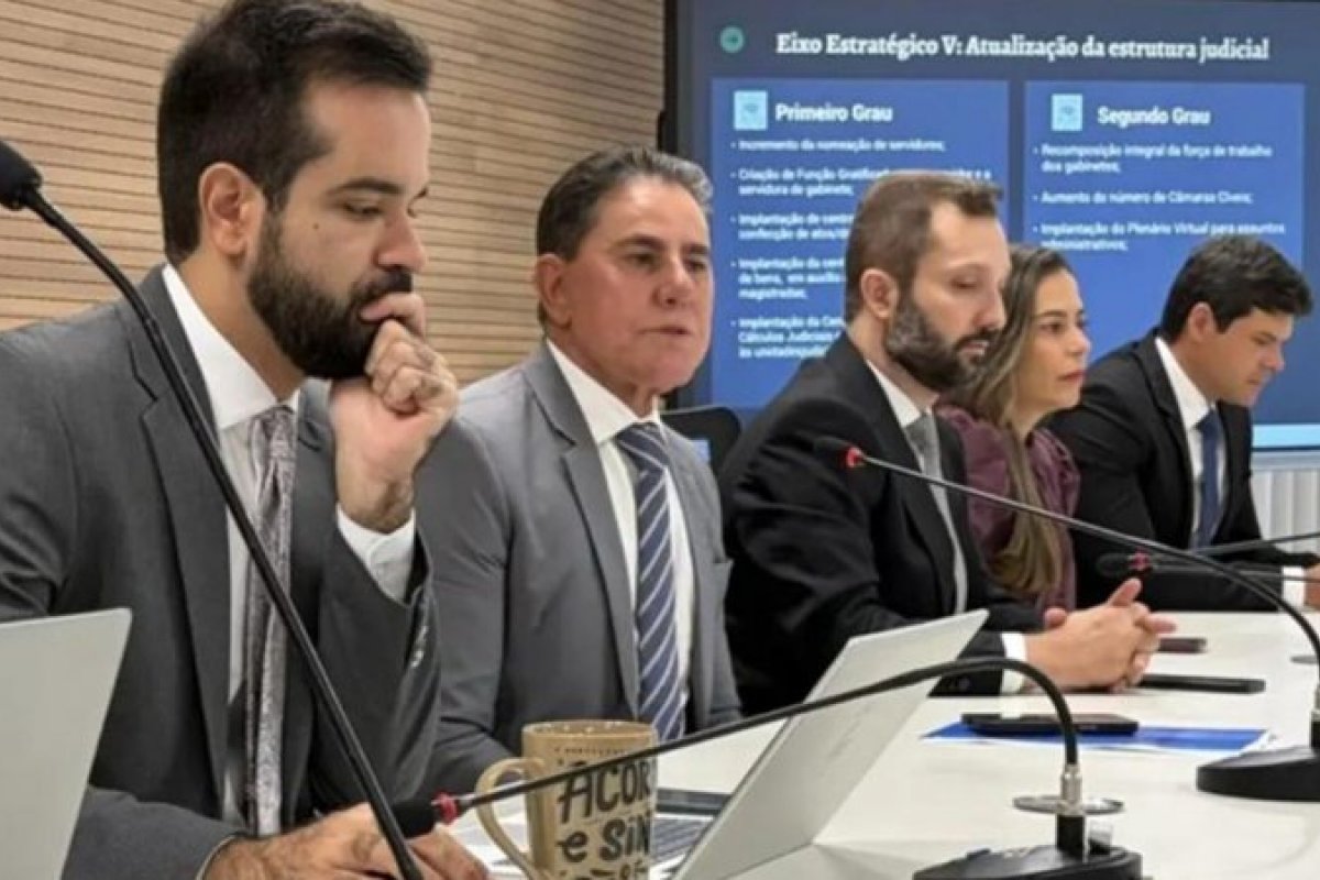 Presidente do TJ-BA anuncia criação de aplicativo com IA para combater violência contra a mulher