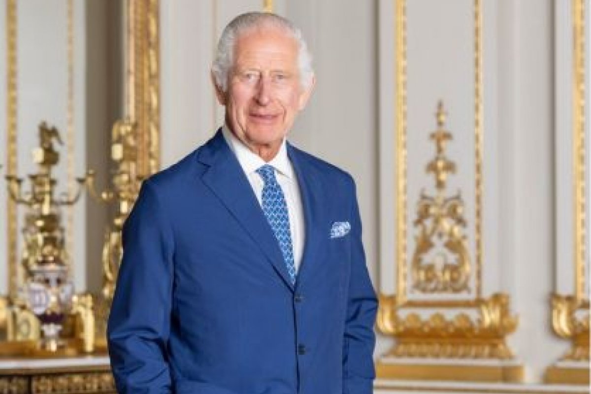 “A lei deve seguir o seu curso”, afirma Rei Charles III sobre a prisão do ex-príncipe Andrew