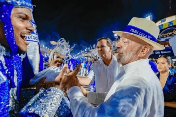 [Planalto considera que críticas a Lula no Carnaval tem tido impulsionamento pago, afirma coluna ]