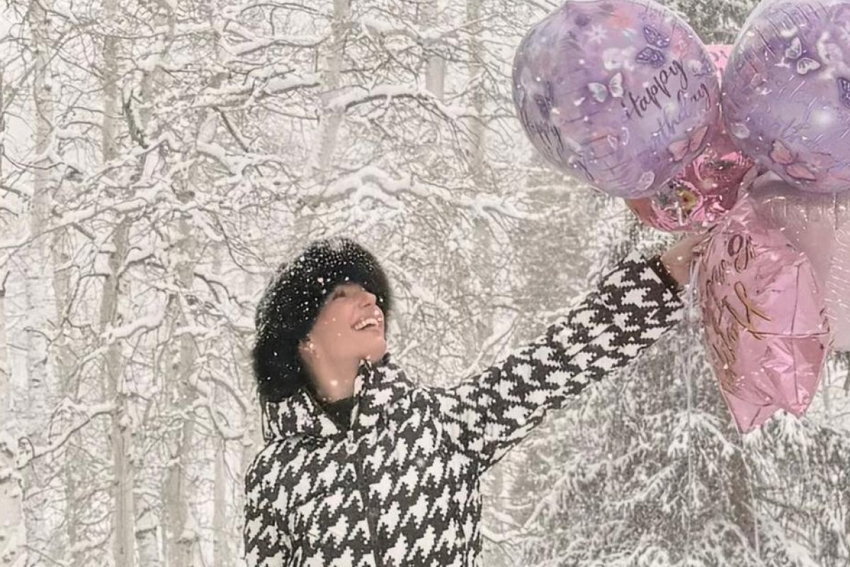 Isis Valverde comemora aniversário em viagem na neve!