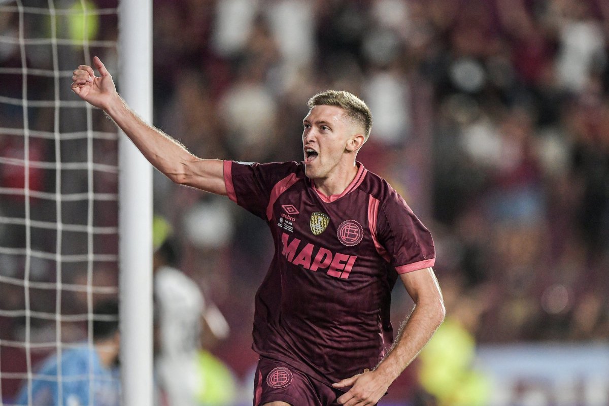 Flamengo joga mal e inicia Recopa Sul-Americana com derrota