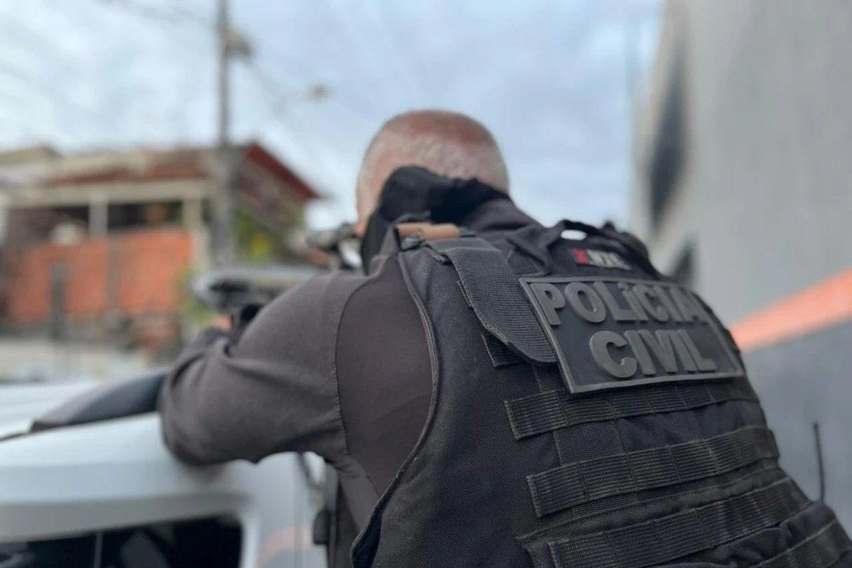 Funcionário atira contra proprietário de restaurante e é preso na Bahia