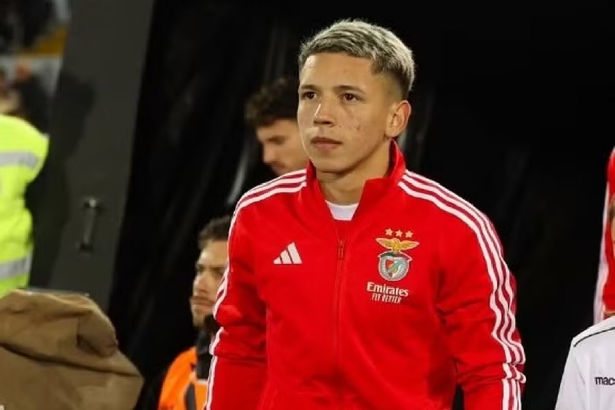 UEFA suspende jogador acusado por Vini Jr. de racismo