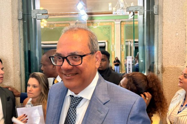 [Carlos Muniz afirma não estar preocupado com a composição da Câmara: 