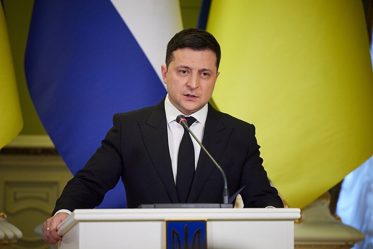 Zelensky afirma que Putin já iniciou "Terceira Guerra Mundial" 