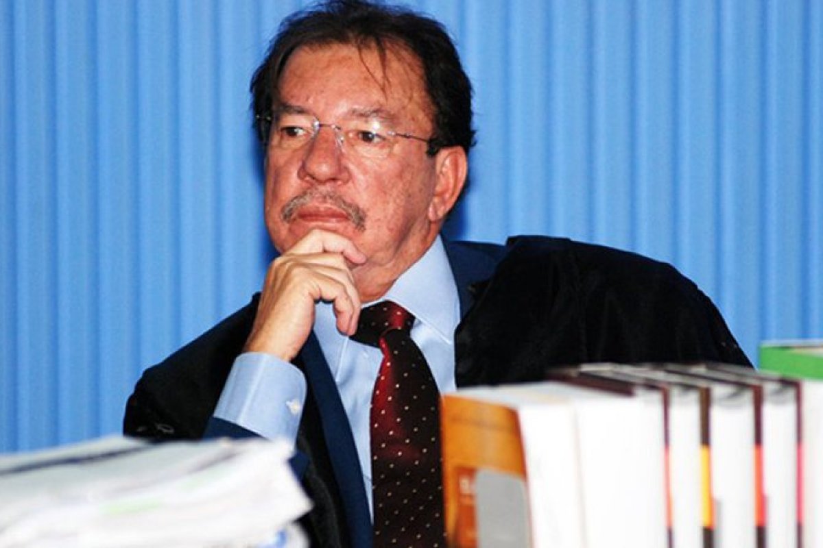 Desembargador aposentado Carlos Alberto Dultra Cintra morre aos 82 anos 