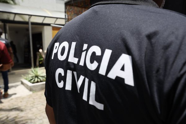 [Homem é preso em flagrante suspeito de matar companheira em Camaçari]