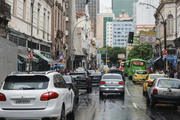 [PEC que fixa teto de 1% para o IPVA atinge número mínimo de assinaturas para tramitação na Câmara, diz Kim Kataguiri]