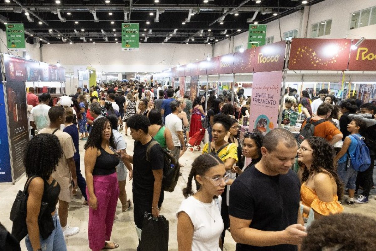 Bienal do Livro dá início às vendas de ingressos; veja os valores