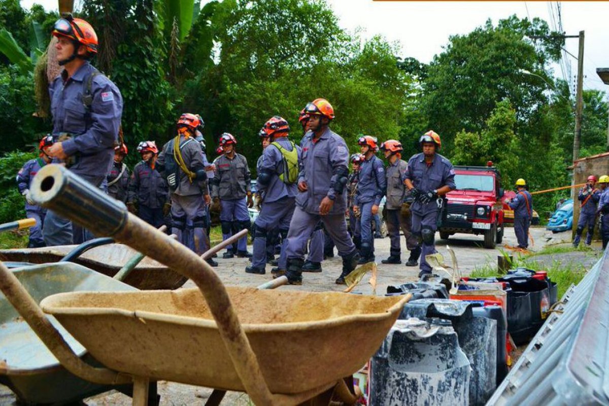 Número de mortos na Baixada Santista sobe para 32