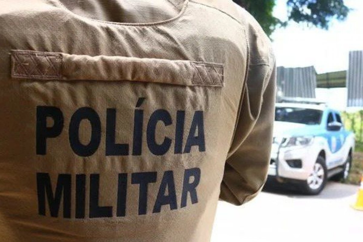 PM resgata mulher torturada em suposto 'tribunal do crime' no interior da Bahia