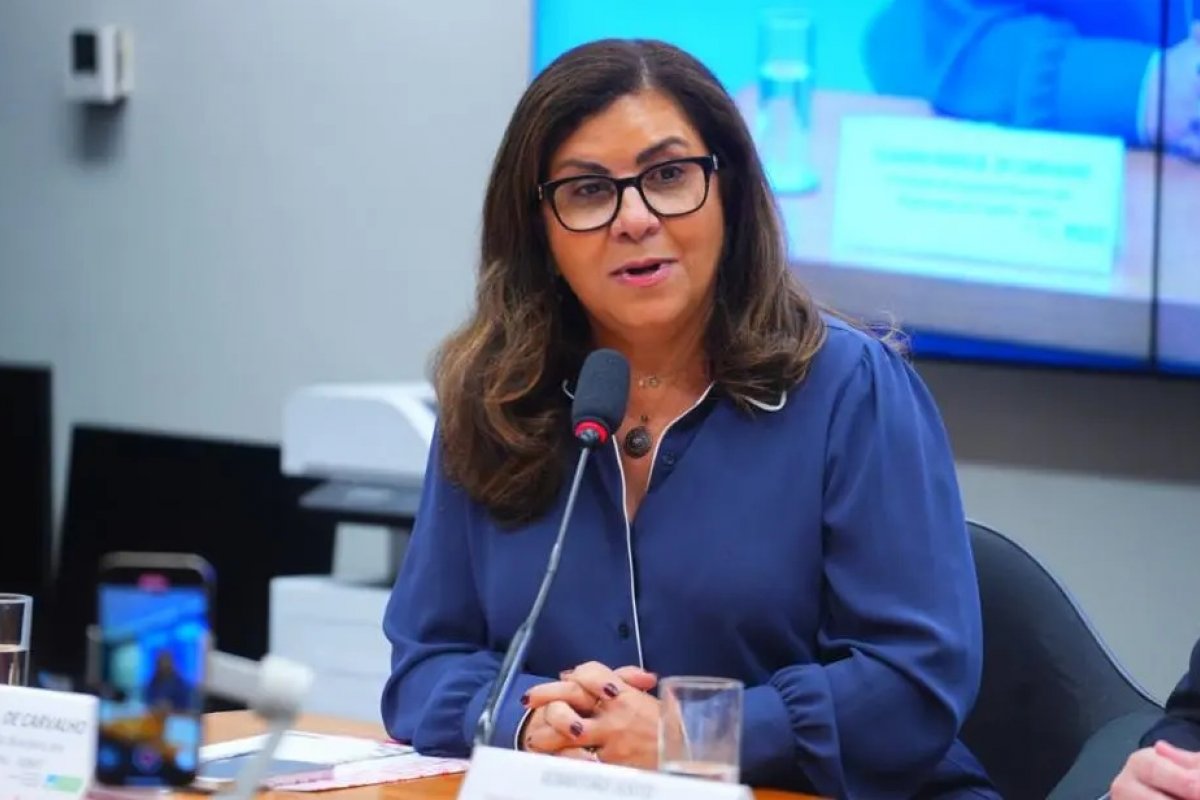 Juíza afirma que queria ser didática ao mencionar que magistrados "mal têm lanche"