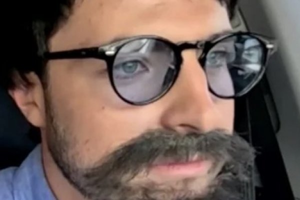 [Filho de Gugu revive um dos quadros mais icônicos da televisão brasileira, criado por seu pai! ]