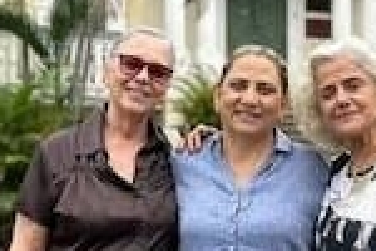 Corrente do bem: Marieta Severo volta a demonstrar seu compromisso com a classe artística ao entregar mais duas casas ao Retiro dos Artistas!