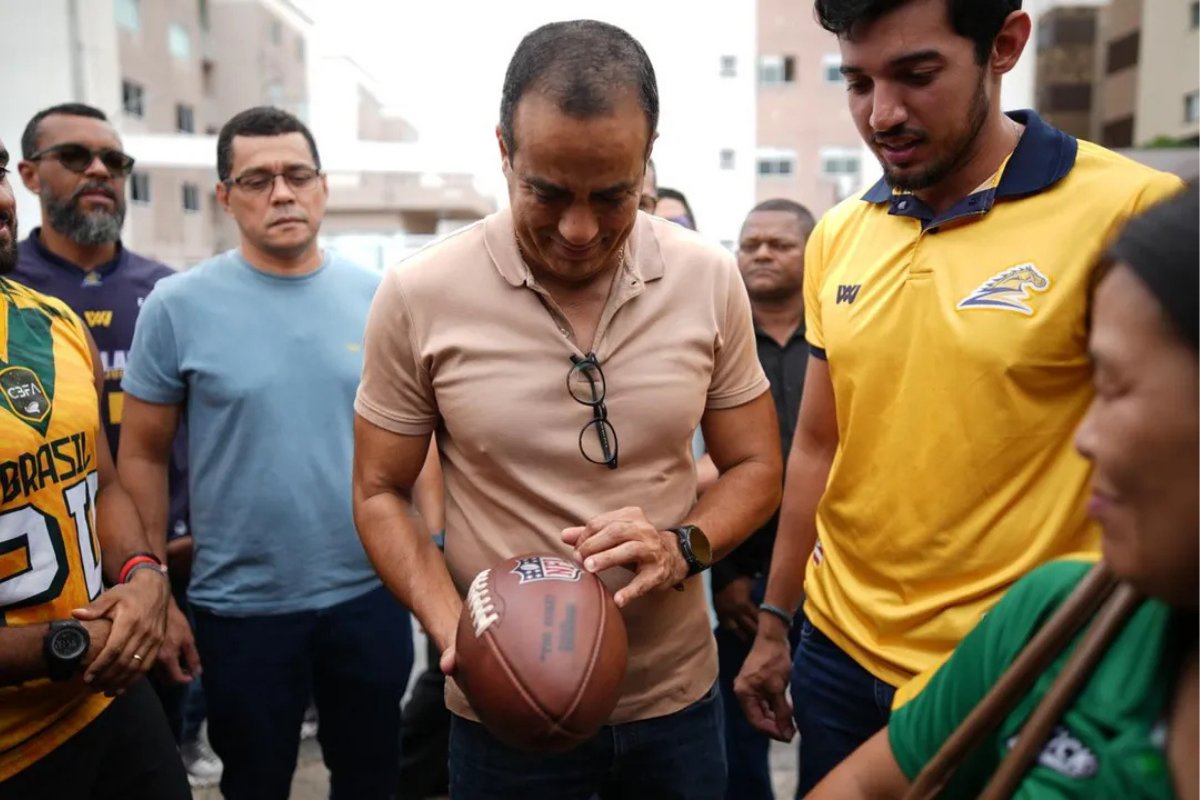 Anúncio de primeira arena de futebol americano de Salvador gera críticas nas redes: 'só pensa em futilidades'
