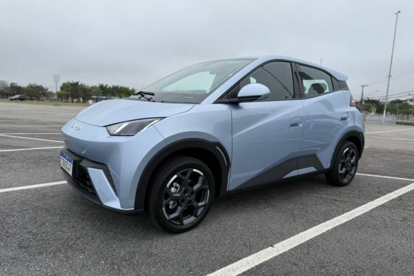 [Dolphin Mini feito na Bahia lidera vendas no varejo ]