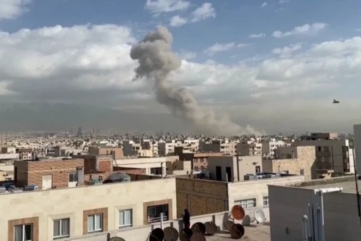 Irã desafia Trump e diz que controla o estreito de Hormuz