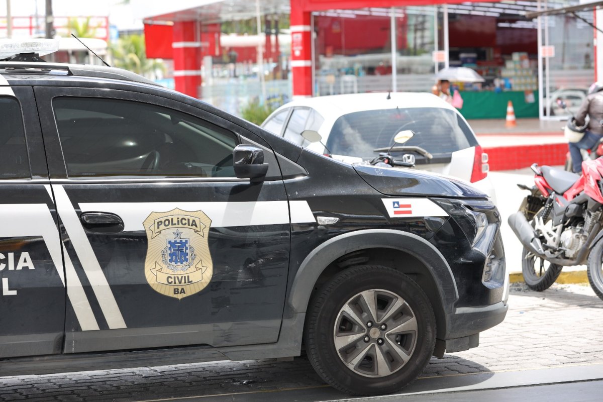 Homem é preso por estelionato após aplicar golpes imobiliários em Salvador
