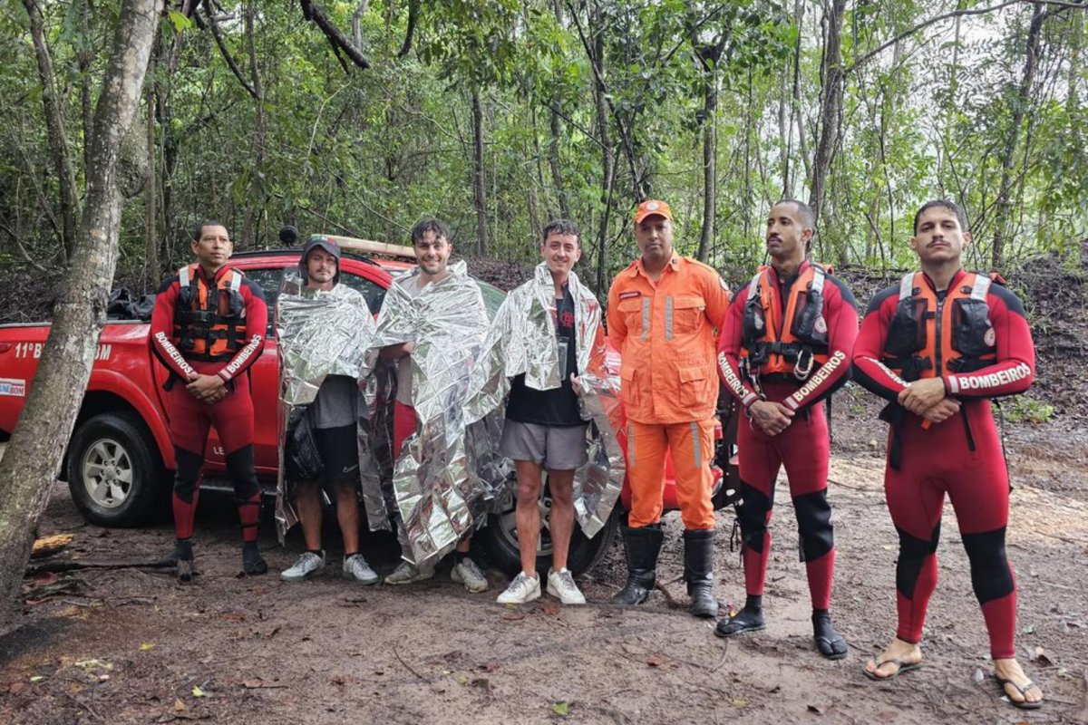 Bombeiros resgatam turistas ingleses desaparecidos há mais de 24 horas em Lençóis