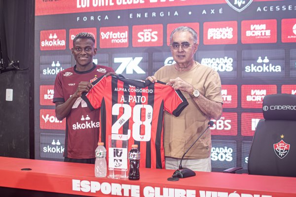 [Apresentado no Barradão, Anderson Pato celebra sonho de infância no Vitória]