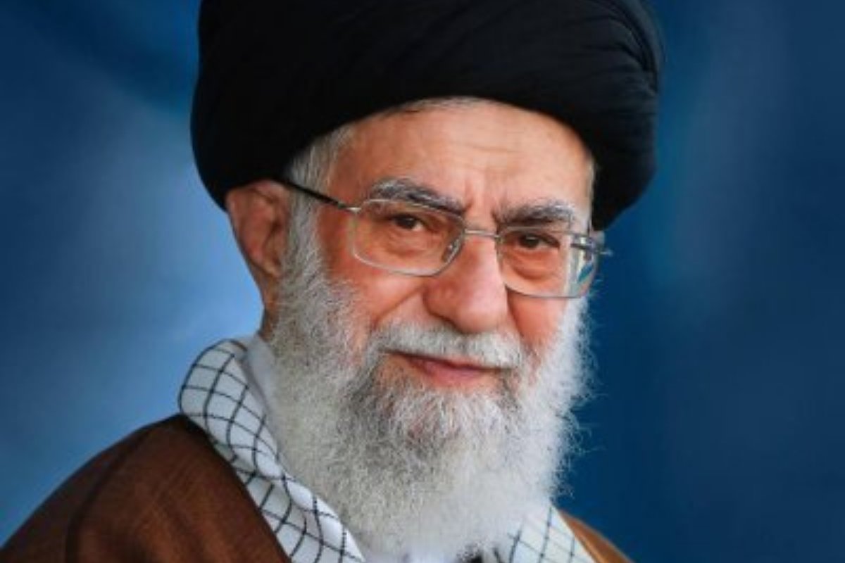 Irã escolhe sucessor de Ali Khamenei após morte de líder supremo