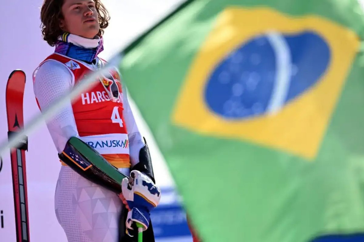 Lucas Pinheiro é bronze em etapa da Copa do Mundo de esqui