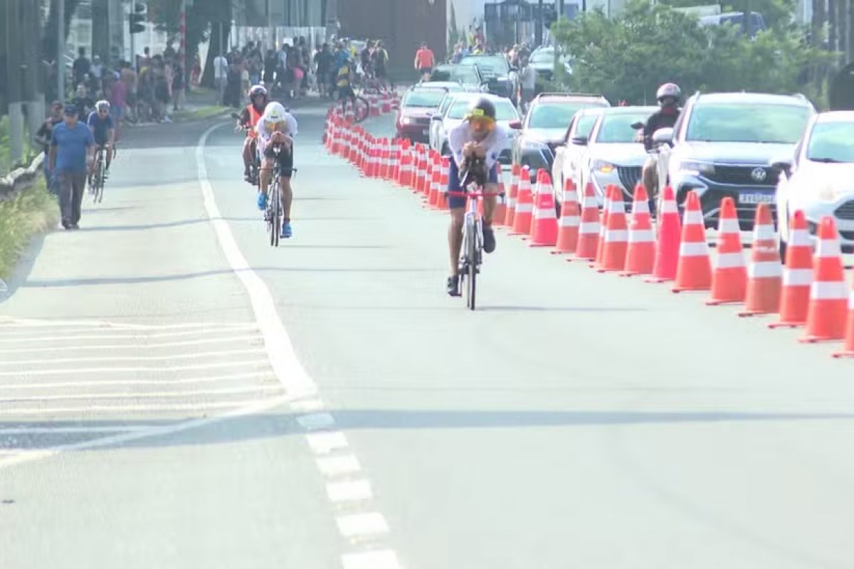 Atleta sofre mal súbito e morre durante prova Ironman