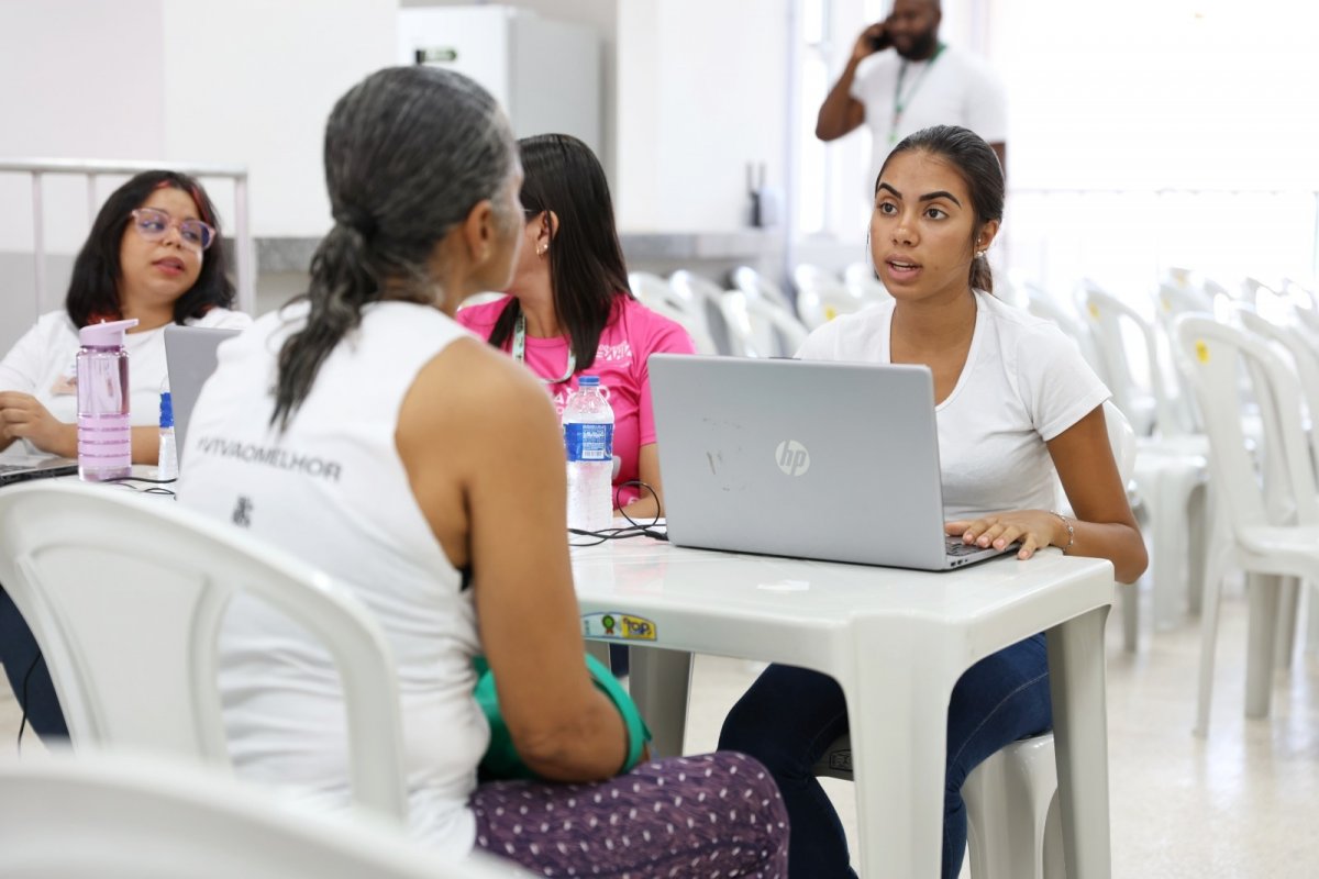 Ação em Salvador oferta agendamento de consultas e exames gratuitos para mulheres 
