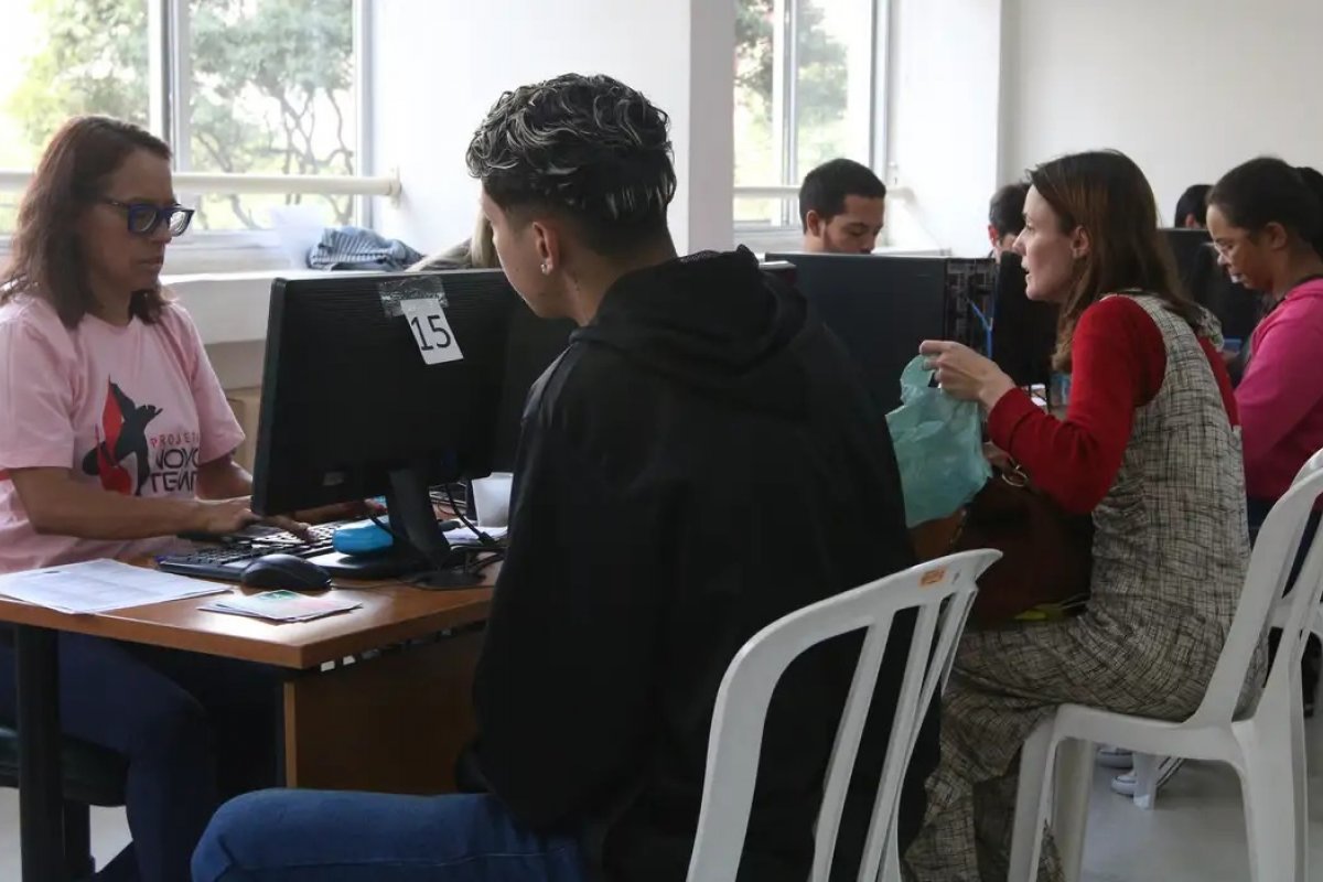 SineBahia divulga vagas de emprego para esta quarta-feira (11)