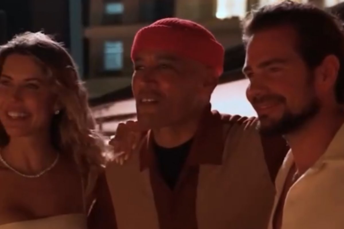 Vídeo: Vorcaro e ex-noiva aparecem em dueto com Ben Harper durante viagem de luxo