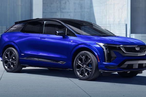 [Pronta para chegar ao Brasil, Cadillac já atualiza o SUV Optiq ]