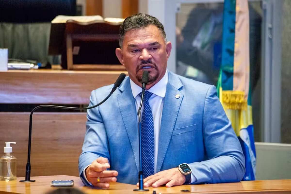 Ministério Público investiga desvio de mais de R$46 milhões na Secretaria de Educação do DF; deputado é alvo 