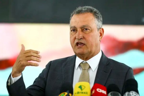 [Rui Costa comenta medidas anunciadas pelo governo para conter alta dos combustíveis]