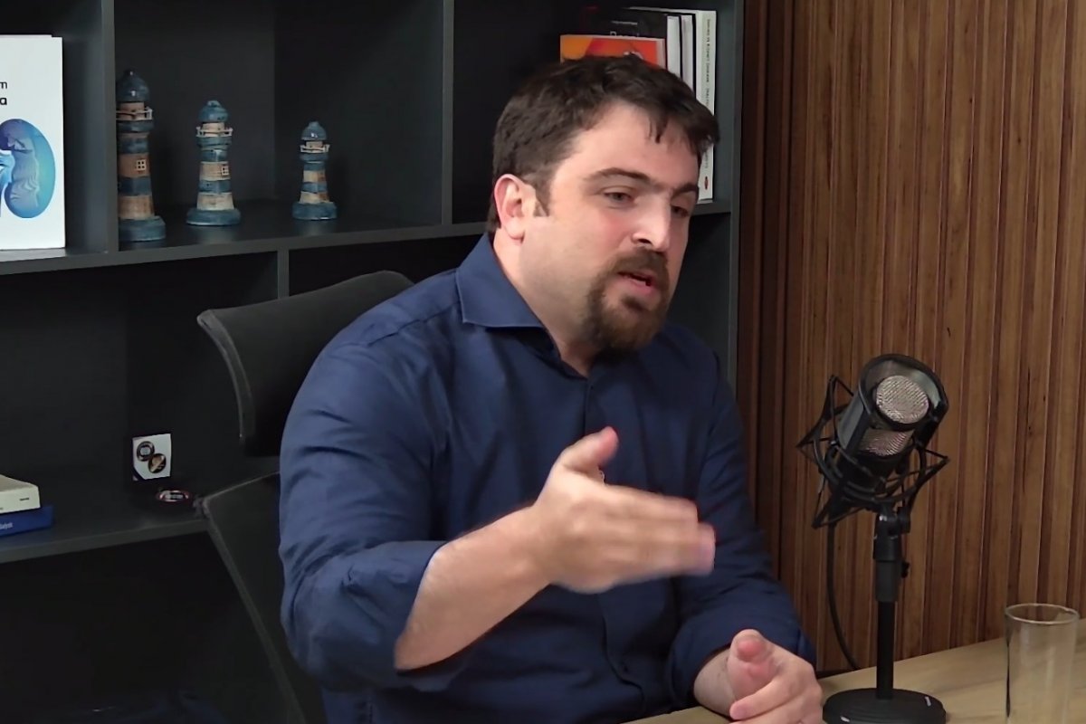 Especialista explica critérios para transplante renal em episódio do podcast “Sobretudo”